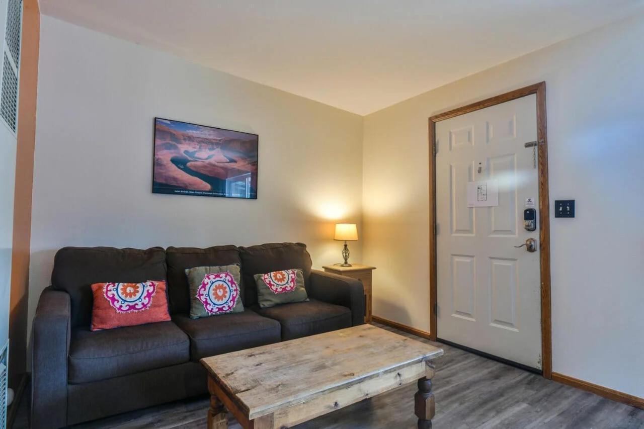 Cozy Adventure Pad Near Downtown - Rose Tree 2 Βίλα Moab Εξωτερικό φωτογραφία