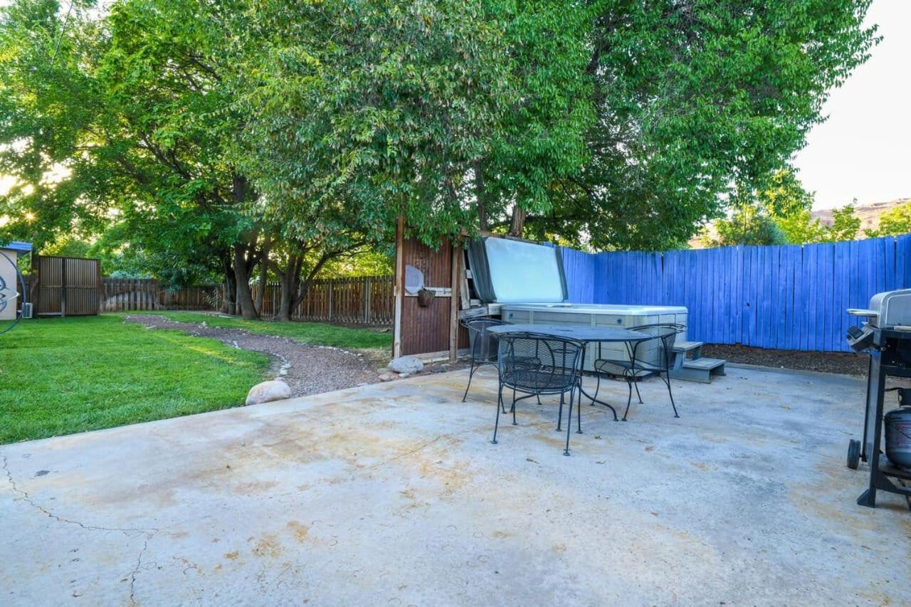 Cozy Adventure Pad Near Downtown - Rose Tree 2 Βίλα Moab Εξωτερικό φωτογραφία